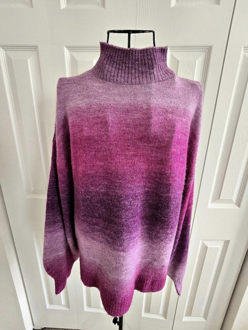 GAP Ombre Turtleneck Sweater in Pink & Purple Size M